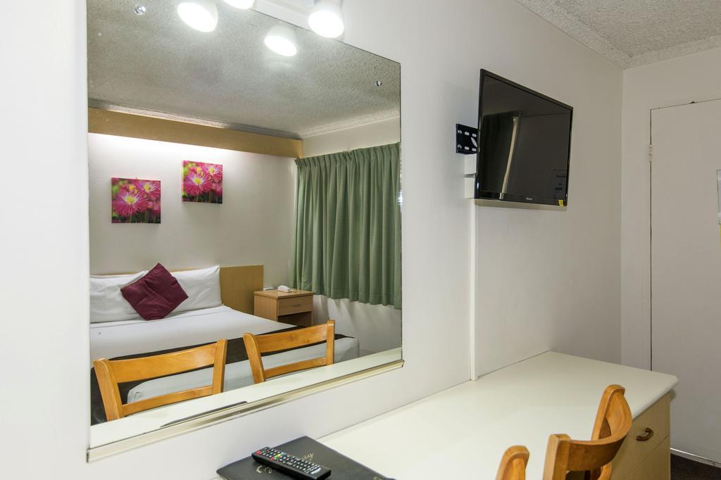 Coral Sands Motel Маккай Экстерьер фото