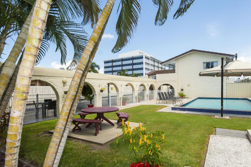 Coral Sands Motel Маккай Экстерьер фото
